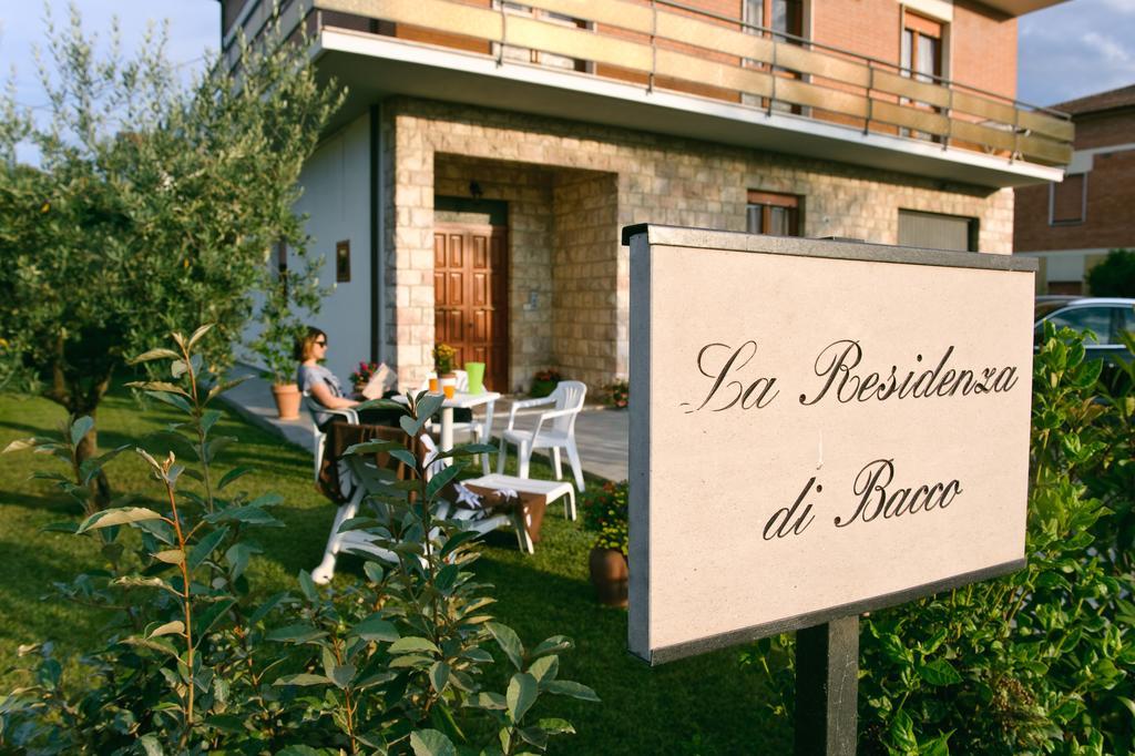 La Residenza Di Bacco Leilighet Cannara Eksteriør bilde